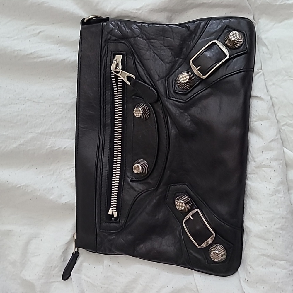 Balemciaga G21 clutch